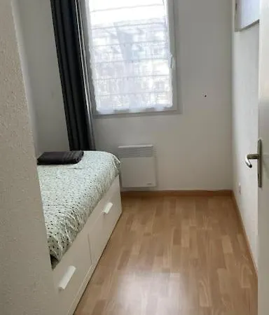 公寓 Joli Avec Parking Et Balcon